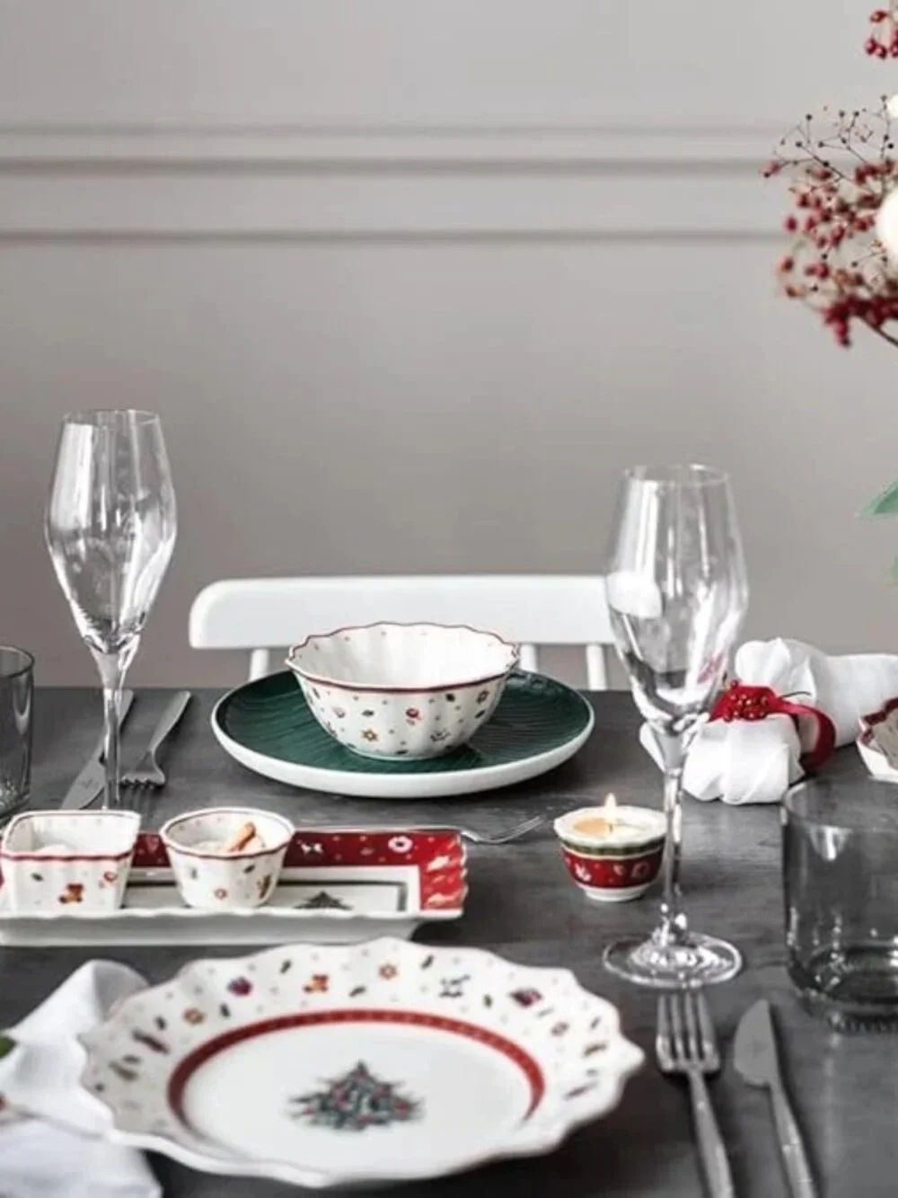 Villeroy & Boch Metro Chic Flatware Stainless Steel 5 Piece Set - New